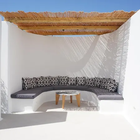 Alio Naxos Luxury Suites Agios Georgios  Exterior photo