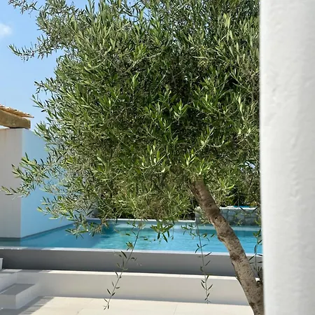 Alio Naxos Luxury Suites Agios Georgios  Exterior photo
